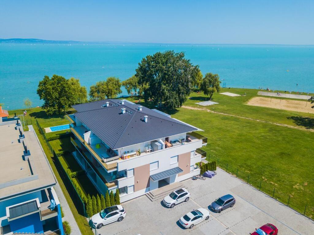 Elegant Apartman Siofok Exterior photo